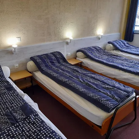 Bed and breakfast Leclosdipontine Dortoir Des Demoiselles *